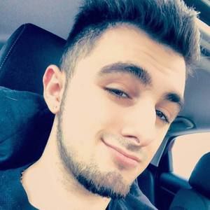 Meet your Posher, Jonathan